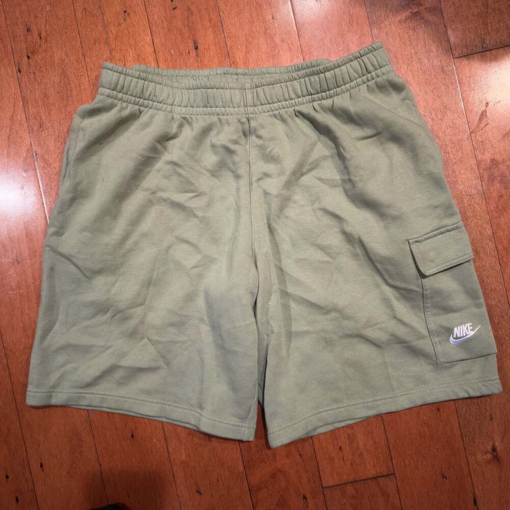 Nike Sportswear Club French Terry Cargo Shorts in Oil Green, Size XL